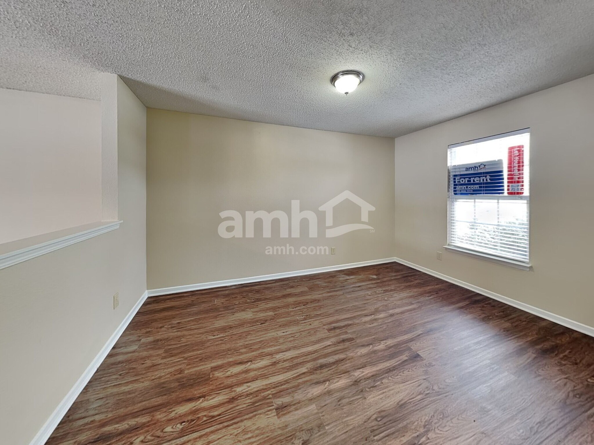 Building Photo - 12440 Rose Haven Dr