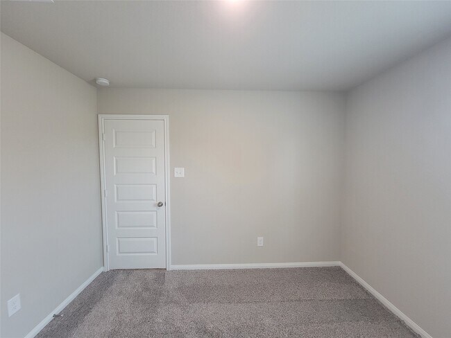 Building Photo - 11736 Whirlaway Dr