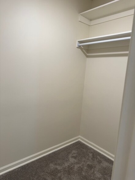 Building Photo - 110 Ridgeway St