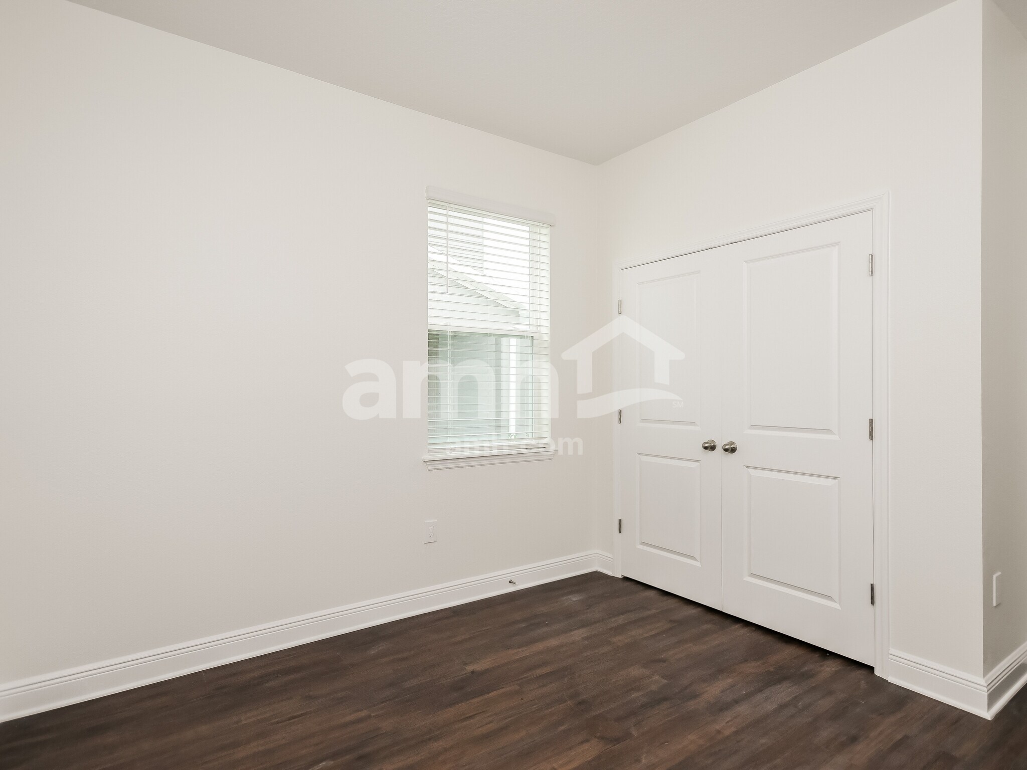 Building Photo - 965 Heavenly Dr