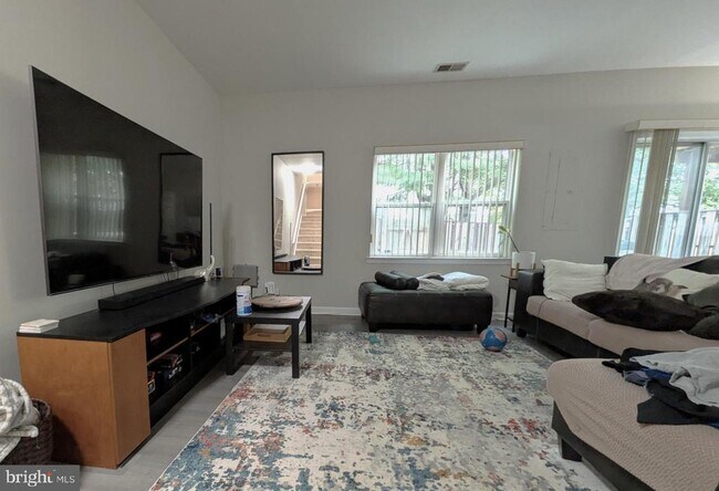 Building Photo - 8933 Royal Astor Way
