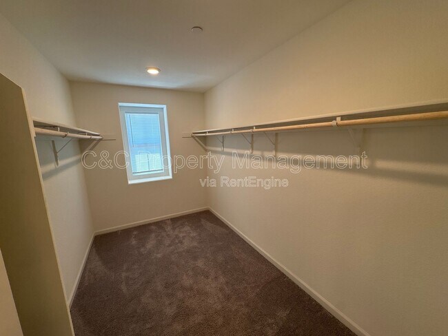 Building Photo - 10834 Albano Ln