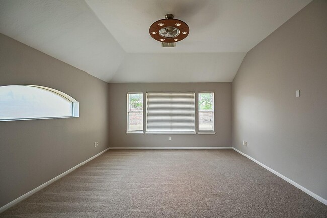 Building Photo - 11119 Fairway Dr