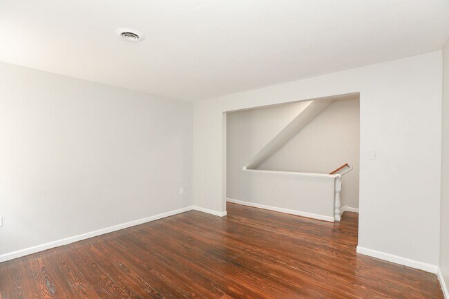 Building Photo - 422-424 W 30th Street