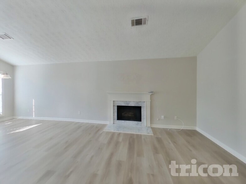 Building Photo - 125 Shenandoah Dr