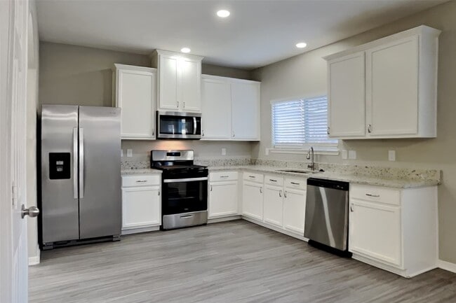 Building Photo - 4319 Mount Vinson Way