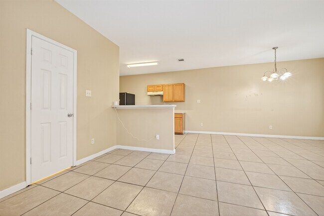 Building Photo - 15515 Waldron Cir