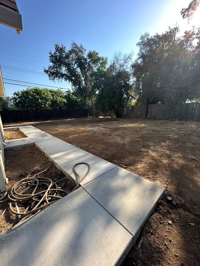 Building Photo - 2031 Oroville-Chico Hwy