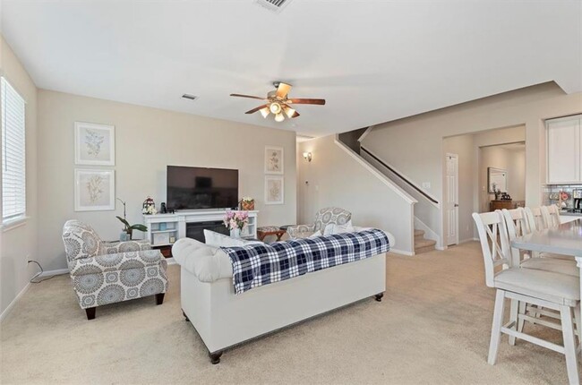 Building Photo - 17639 Cypress Hilltop Wy