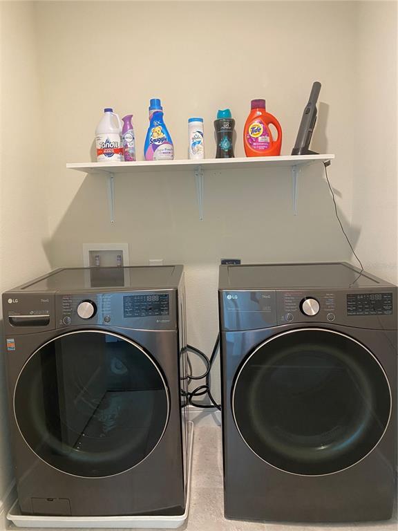 Building Photo - 1817 Summer Serenity Dr