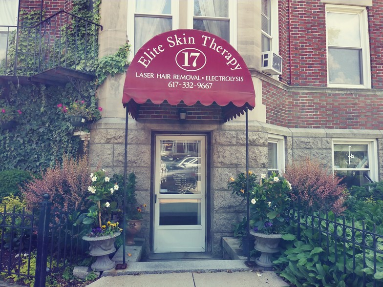 Primary Photo - 17-31 Herrick Rd