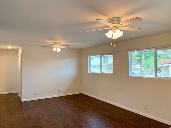 Building Photo - 1174 Kukila St