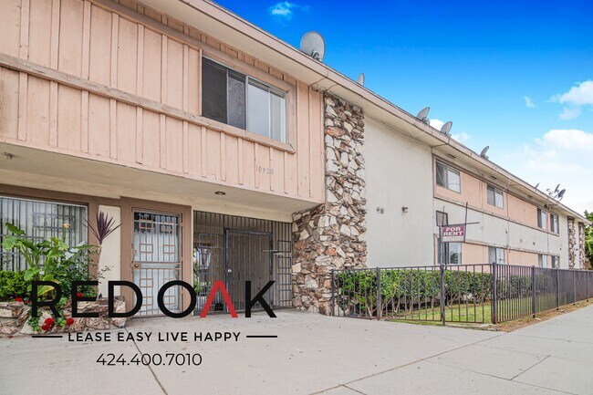 Building Photo - 10920 Ramona Blvd