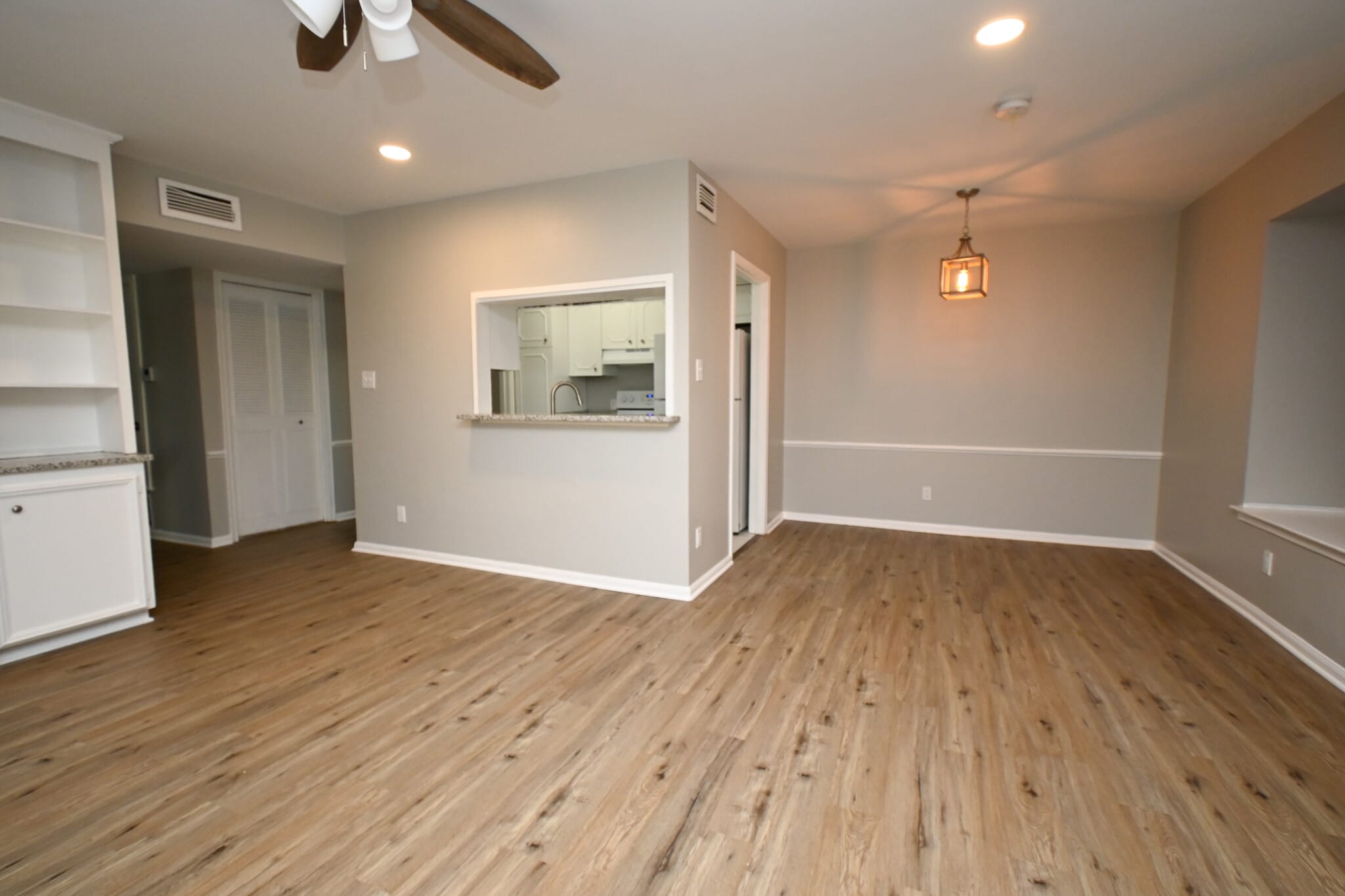 Living/Dining Area - 3730 Fairfield Ave