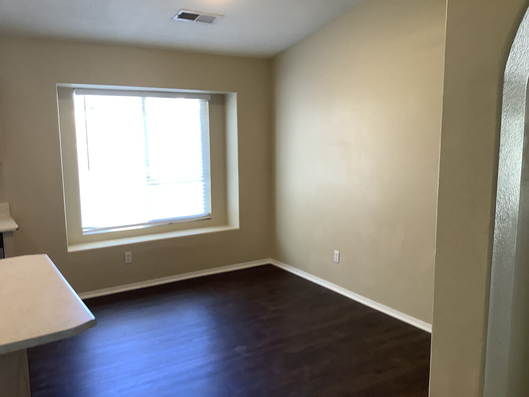 Building Photo - 7623 Banyon Ave NW