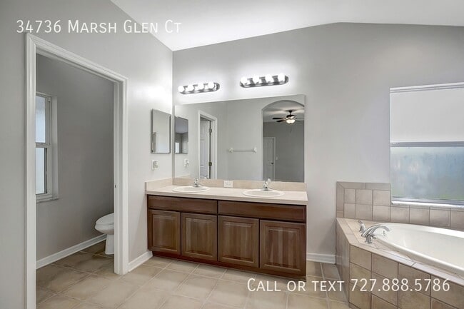 Building Photo - 34736 Marsh Glen Ct