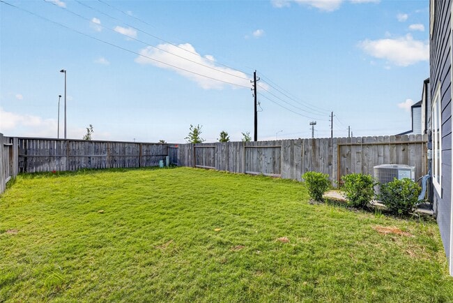Building Photo - 10206 Penryn Frst Trl