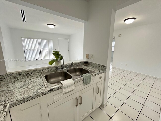 Building Photo - 15332 SW 72nd St