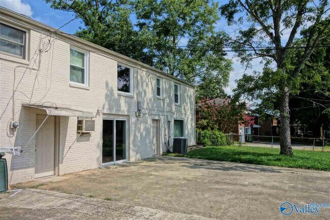 Building Photo - 6504 Whitesburg Dr