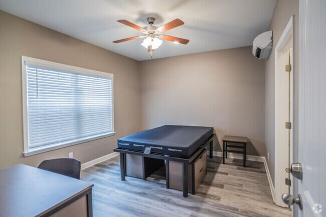 Building Photo - Shared Housing Experience in Memphis -> @t...
