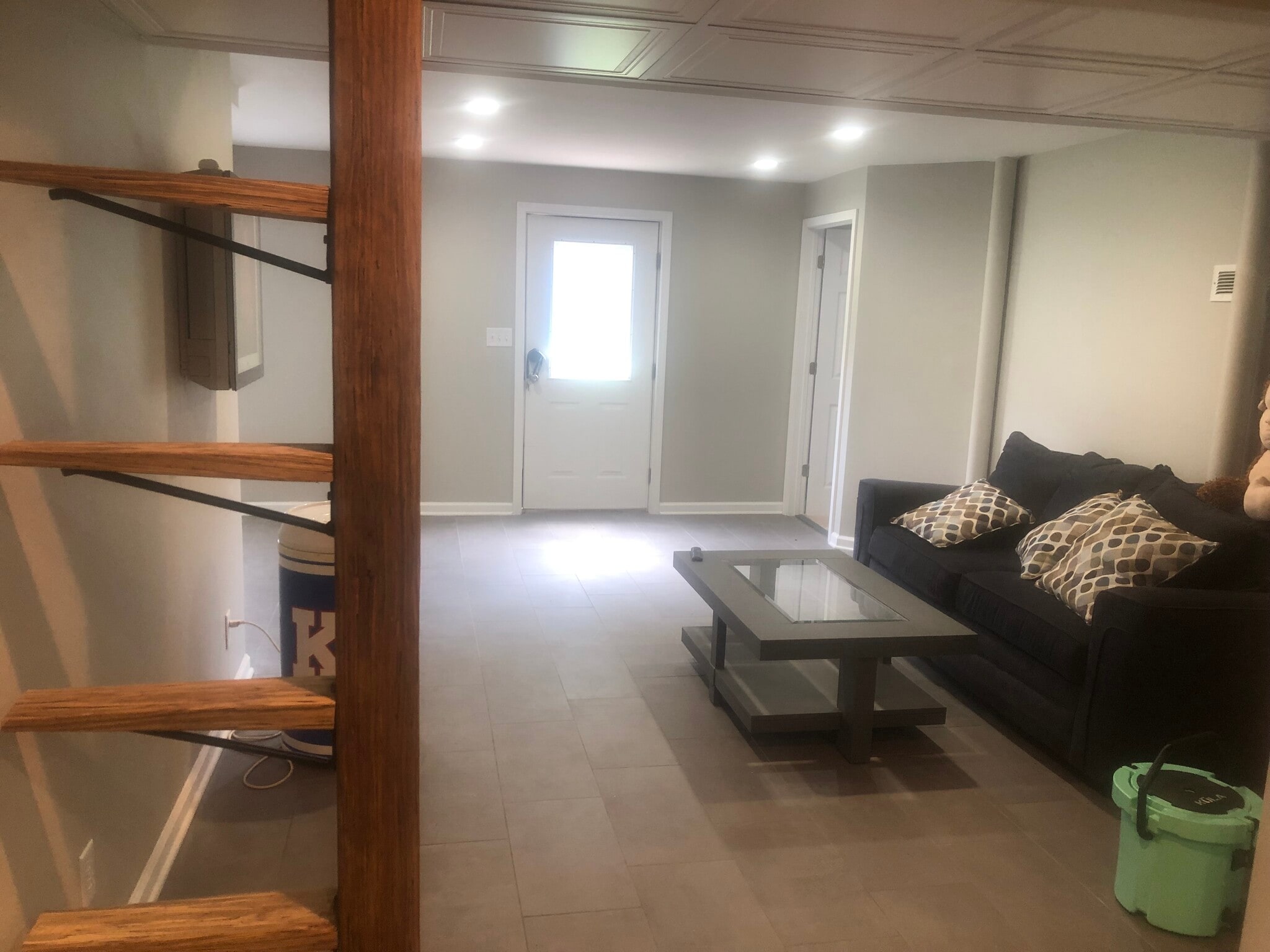 Living room pic #2 - 295 Castlewood Rd