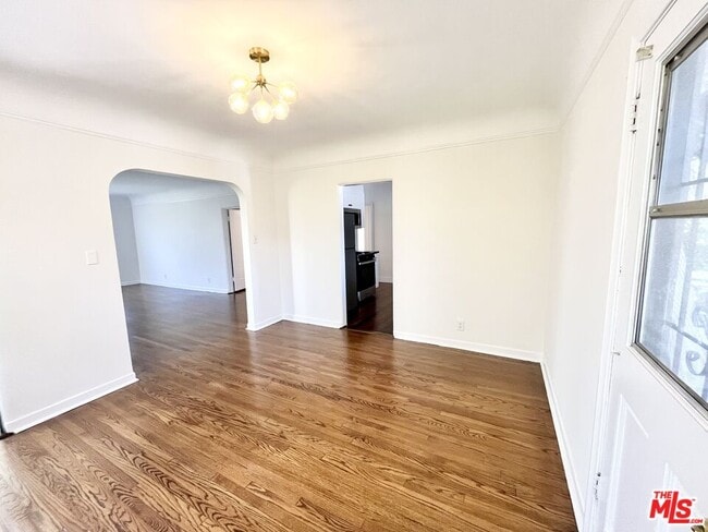 Building Photo - 1268 S Highland Ave