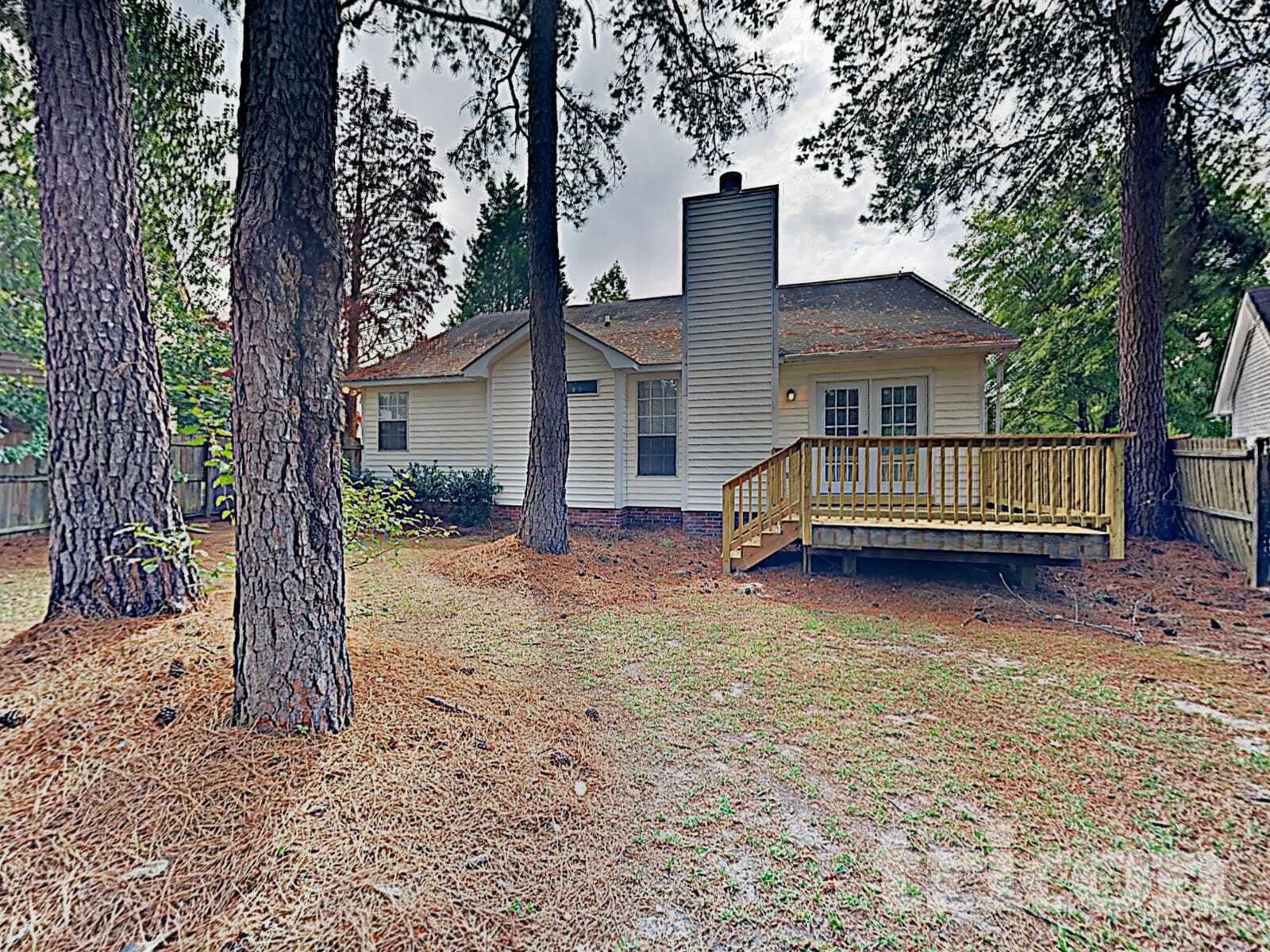 Building Photo - 225 Salusbury Ln