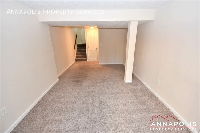 Building Photo - 508 Greenblades Ct