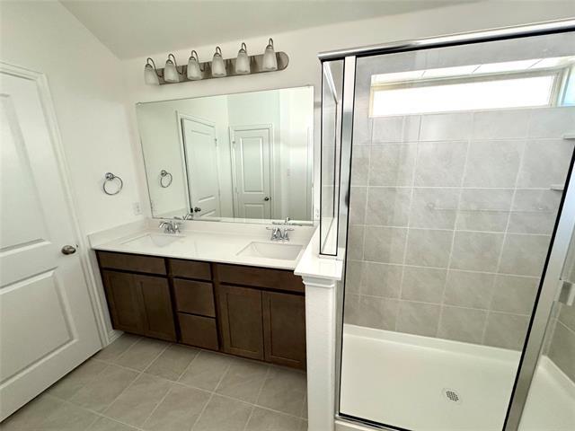 Building Photo - 1801 Rushpea Dr