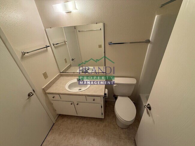 Building Photo - 1591 Merritt Dr