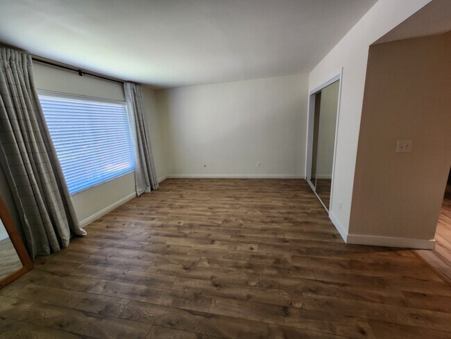 Building Photo - 4030 Mt Acadia Blvd