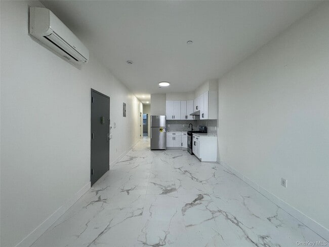 Building Photo - 101-12 Martense Ave