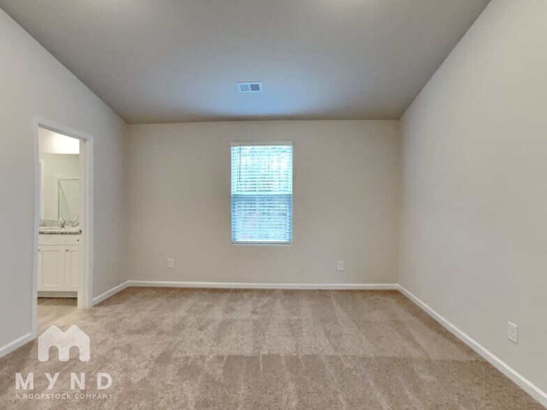 Building Photo - 353 Ivy Bank Dr