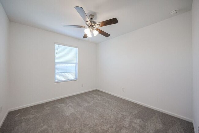 Building Photo - Brand New 5 Bedroom 2.5 Bath Home!