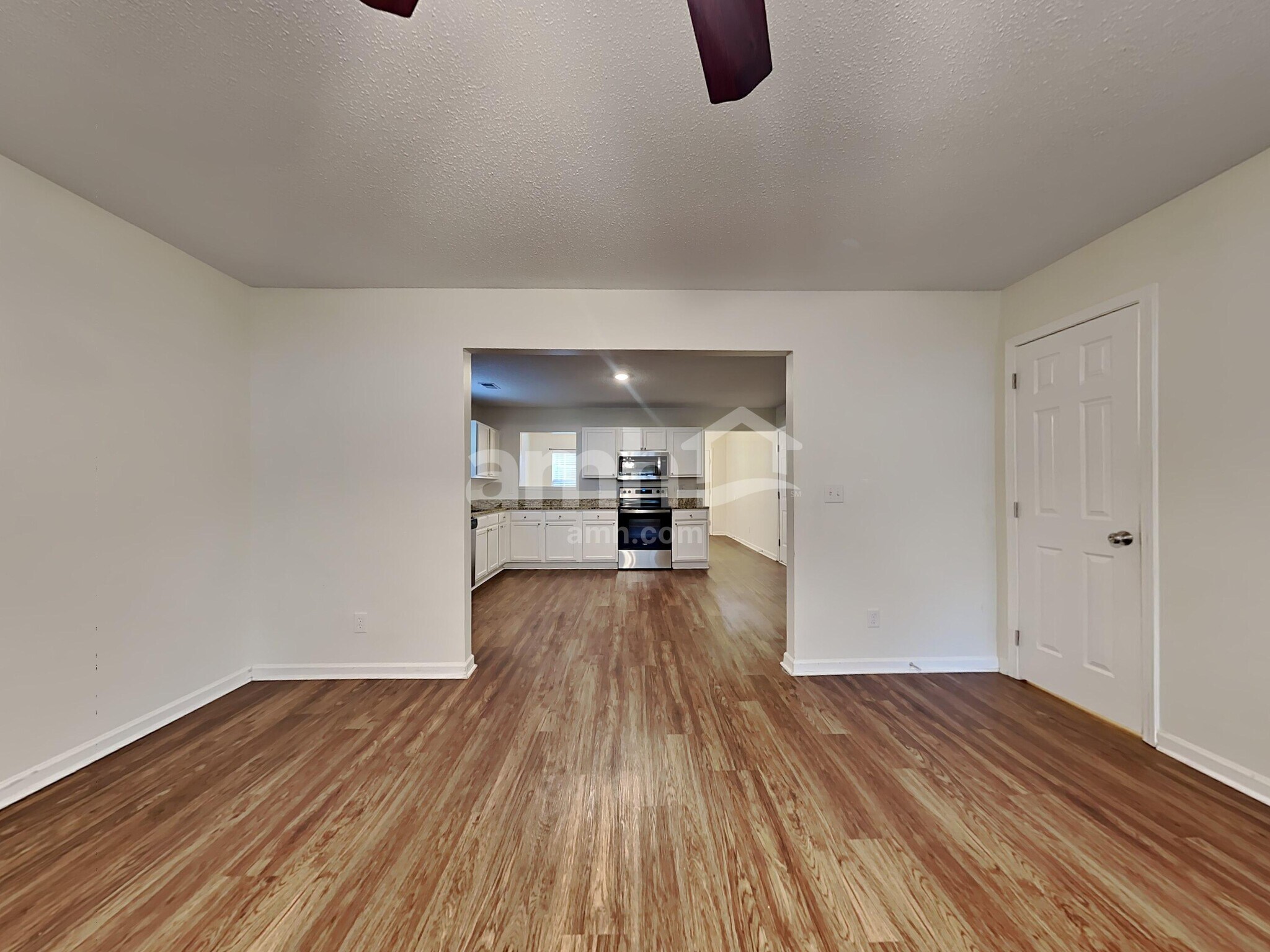 Building Photo - 119 Macallan Ct