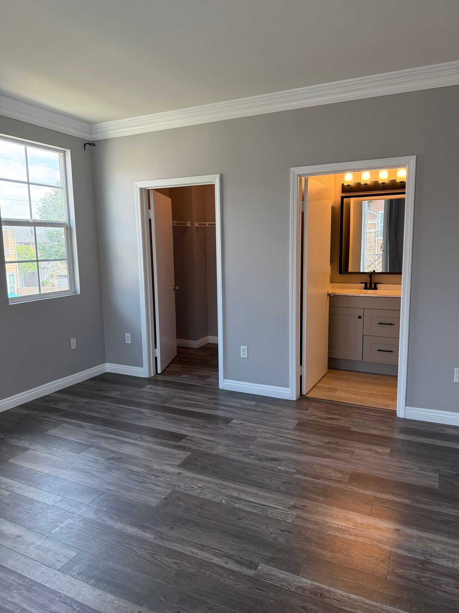 Building Photo - 16718 Nicklaus Dr