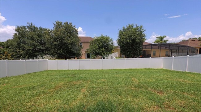 Building Photo - Magnetite Loop