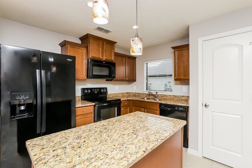 Building Photo - 4465 Caicos Dr