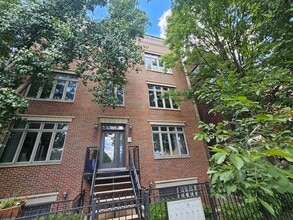 Building Photo - 1326 W Grenshaw St