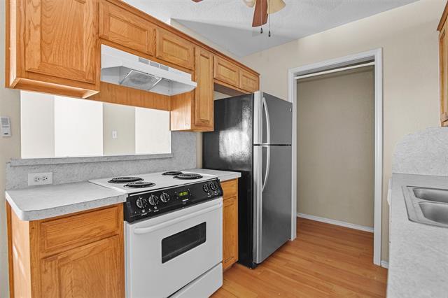 Building Photo - 2549 E Renfro St