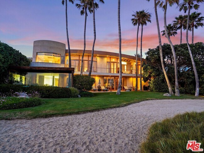 Building Photo - 31280 Broad Beach Rd