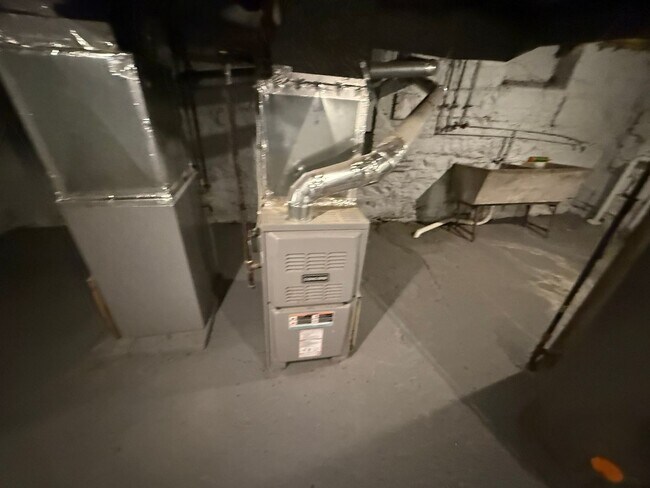 Building Photo - *Friendly Road, LLC 3404-3406 Walton Ave