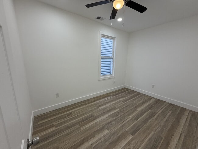 Building Photo - 36 Bidwell Ave