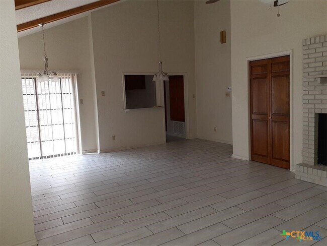 Building Photo - 1133 Ashby St