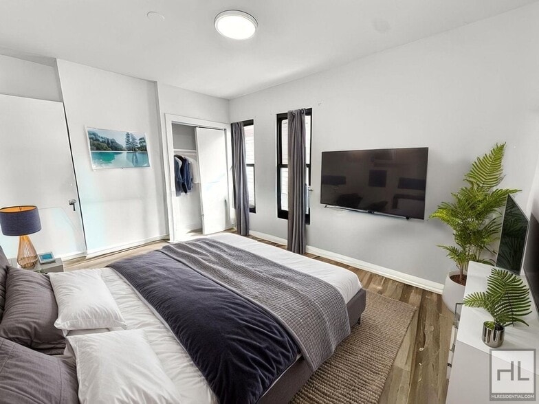 Building Photo - EAST 3 STREET