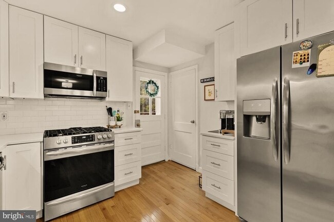 Building Photo - 11612 Galt Ave