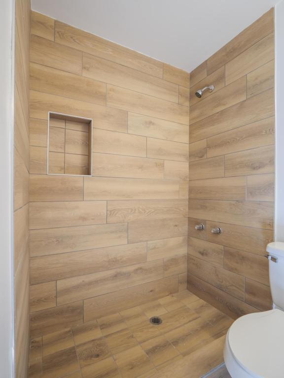 Building Photo - 2323 Frederick Pl