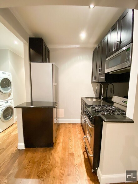 Primary Photo - E 26TH ST.