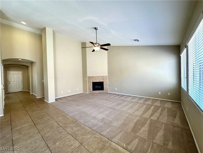 Building Photo - 8686 Bolton Ct