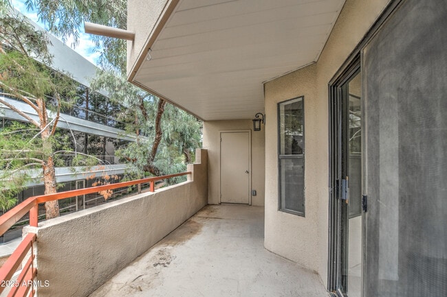 Building Photo - 4850 E Desert Cove Ave